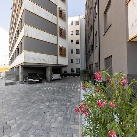 New Studio For 2, Free Private Garage Spot, Wi-Fi, 200 M From Mall Of Split Kültér fotó